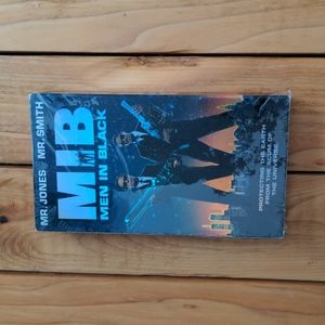 Men In Black VHS Sealed Holo Cover